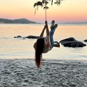 Meet your Posher, Van island pups